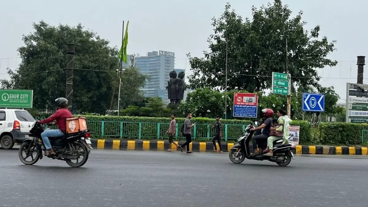 underpass work begin at gaur chowk